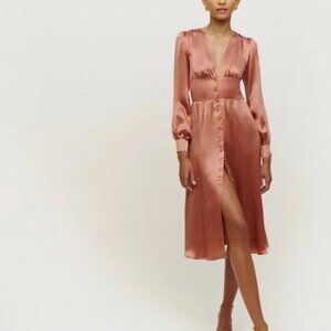 NWT Reformation Nicola Dress in Praline